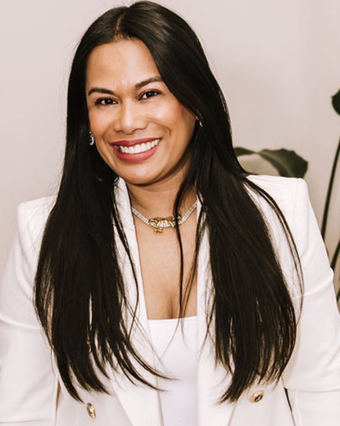 Headshot Joy Friesen