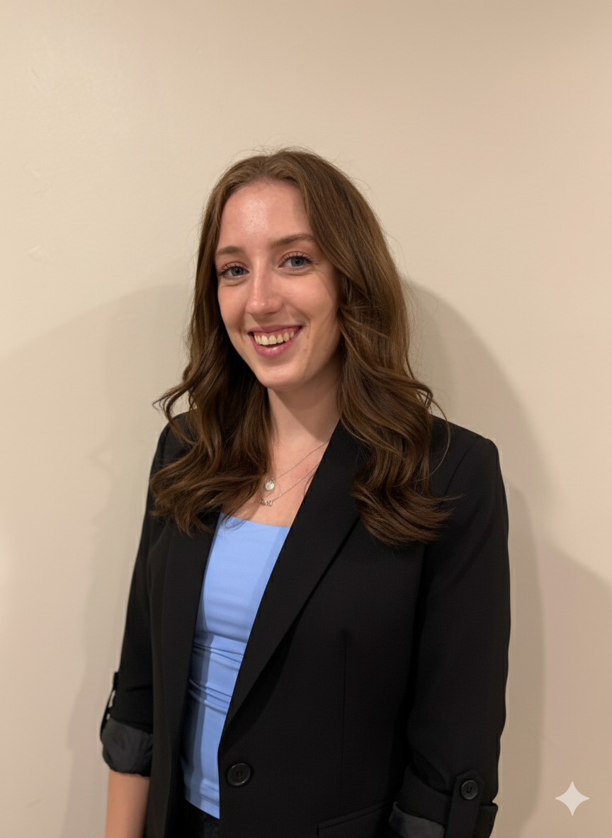 Headshot - Sophie Johnston